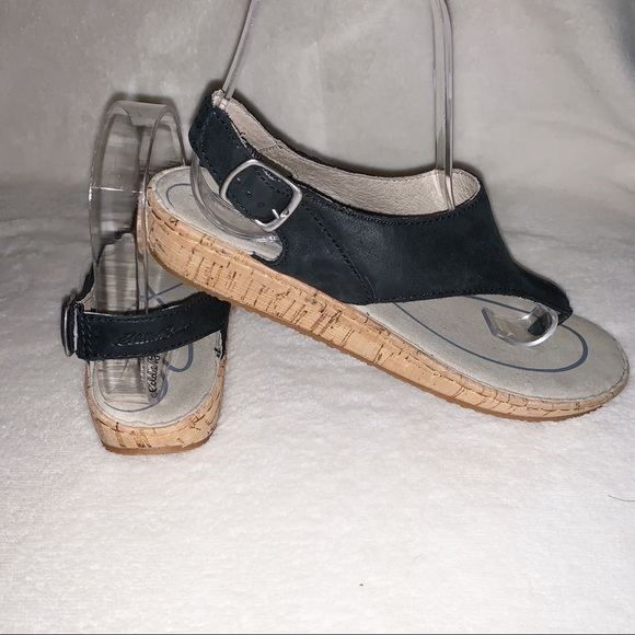 Eddie Bauer Black Leather Tamarind Sandals - Picture 5 of 7